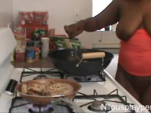 Uncovered cooking #19 &ass-chisel; nilou achtland