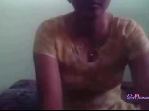 Indian mallu aunty showcasing herself on web cam - gspotcam.com