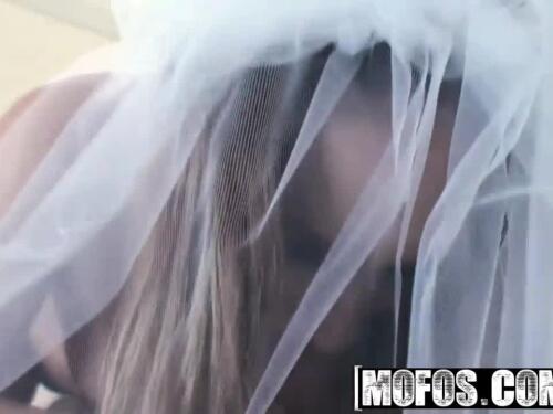 Bride to be (stacey hopkins) receives boinked in her veil and blindefold - mofos